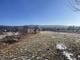 RK4 - NA PREDAJ - Krásny pozemok na stavbu rodinného domu  -