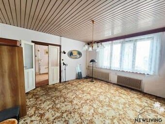 Priestranný rodinný dom Štefánikova / Piešťany