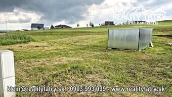Stavebný pozemok 1010 m2 priamo pri golfovom ihrisku v lokal