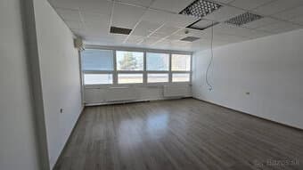 Voľná kancelária 45,5 m² na prenájom - Piešťany, Vajanského