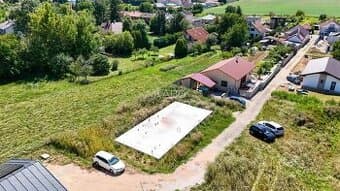 Základová doska na  575 m2 pozemku - Čeľadice