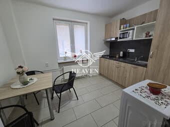Ponúkame na prenájom 1 izbový tehlový byt v Komárne