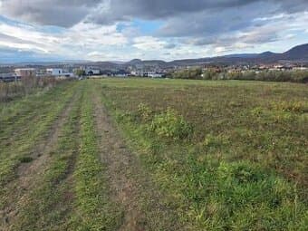 PREDAJ – Pozemok vhodný na výstavbu rodinných domov-ĽUBOTICE