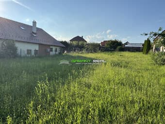 Predaj stavebný pozemok 800 m2, všetky IS, Prešov, Šalgovík