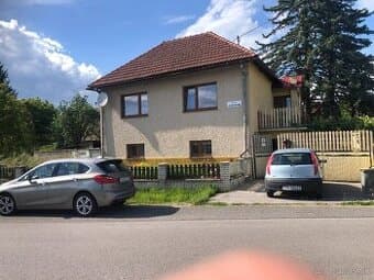 Predám rodinný dom v obci Očová.