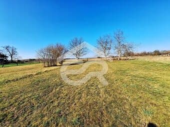 Ponúkam na predaj záhradu v Lúčnici nad Žitavou, 1000m2, 5km