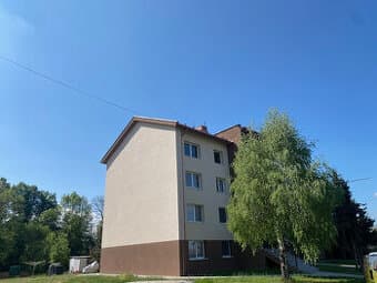 4 izbový byt 15 min. od ZV, rekonštrukcia, zariadenie, voľný