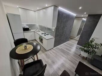 PRENAJOM 1,5-IZBOVÝ BYT NA TERASE PRI GALERII/ FLAT FOR RENT