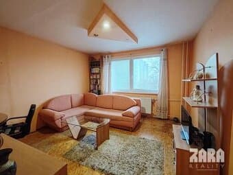 Sečovce - ul. SNP,  3. izb. byt, 48 m2 + loggia, po rekonštr