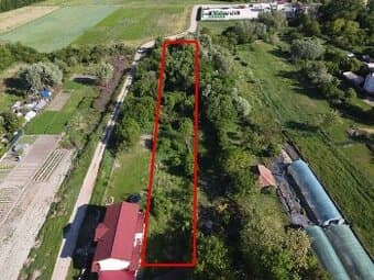 Veľká Ves – 165 m2 INVESTIČNÝ POZEMOK v obci -  Predaj