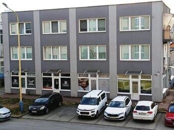 PRENÁJOM  KANCLARIE V NS CENTRUM  SÍD 3 V PO - 30 m2