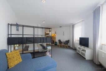 Priestranný apartmán v projekte MyMara v centre Bešeňovej