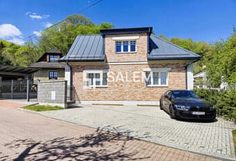 PRIESTRANNÝ 6-IZBOVÝ RODINNÝ DOM PRI LESE - KREMNIČKA - BB