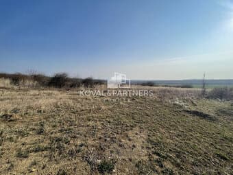 Na predaj orná pôda 3706 m2