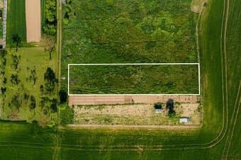 NA PREDAJ Slnečný stavebný pozemok 1210 m2, Trenčín