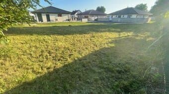 PREDAJ stavebný pozemok v Hliníku nad Váhom o výmere 619m2