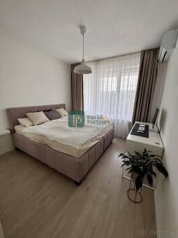 Prenájom krásny 2 izbový byt, novostavba, balkón, garáž