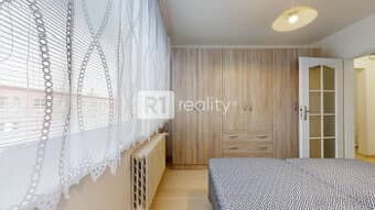 Príjemný 2 izb. byt  /pivnica, výťah, balkón / Piešťany