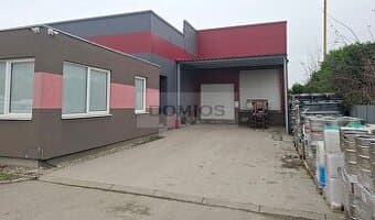 Výrobno-skladový areál (850,00 m2 haly, admin., rampa, KE-J)