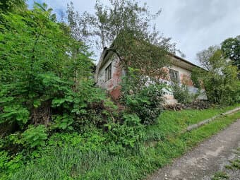 RD - CHALÚPKA a POZEMOK 1581 m2 MYJAVSKÉ KOPANICE - VOĽNÝ
