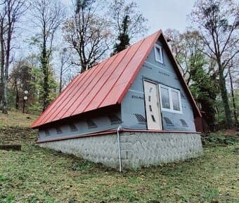 NA PREDAJ – Chata s pozemkom na Zemplínskej Šírave