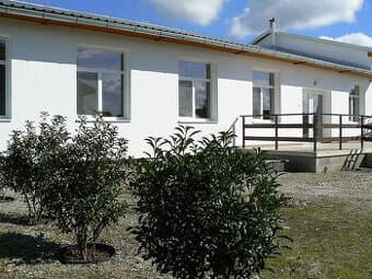 Prenájom budovy pre obchod a služby v Gbelciach
