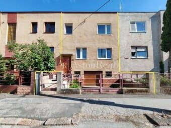 Tradičný mestský RD , čiast. rekon., 262m2 pozemok, Sihoť I,
