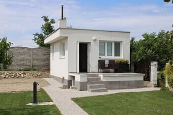 Záhrada 462 m2 so zrekonštruovanou chatou v OV