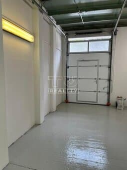 PRENÁJOM SKLAD 80 - 120 M2, TRENČÍN-SÚVOZ