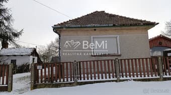 Rodinný dom v super lokalite obci Méra - 59000,-Eur