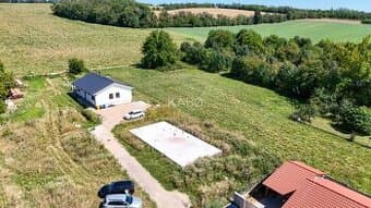 Základová doska na  575 m2 pozemku - Čeľadice