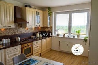 AVILA NA PREDAJ: moderný slnečný 2-izbový byt 70 m² -  Modra