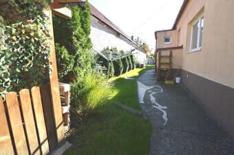 7izb RD, Vajnory, Roľnícka, 2 samostatné byty, spoločný dvor