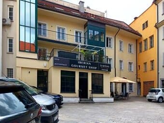 Prenájom - nebytové priestory v historickom centre BA