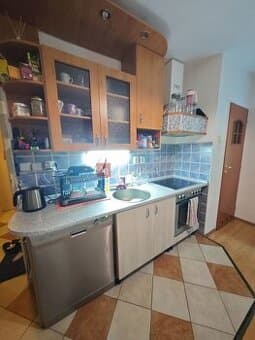 PREDAJ 2-izbový byt Harmanec 56 m2 s balkónom