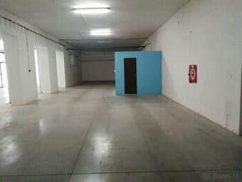 Na prenájom sklady 880 m2 a 350 m2 Banská Bystrica