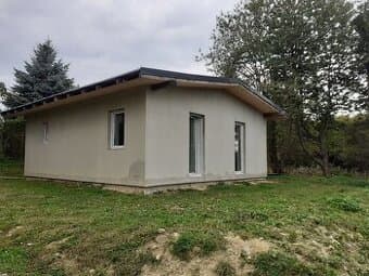 Novostavba murovanej chaty na Kysuciach