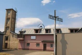 DVE BUDOVY S VEĽKÝM POTENCIÁLOM NA PODNIKANIE AJ INVESTÍCIU
