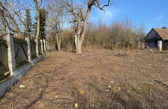 Prodej stavebního pozemku 910m2