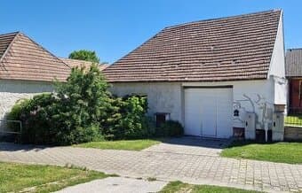 Častá: rodinný dom s veľkým pozemkom