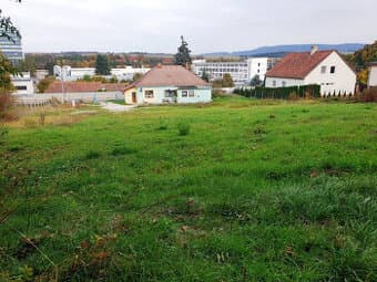 Investičný projekt pripravený pre výstavbu RD - 4x pozemok +