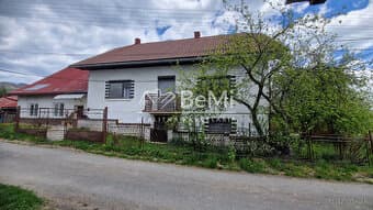 Rozľahlý rodinný dom s veľkým pozemkom v Rejdovej–NA PREDAJ