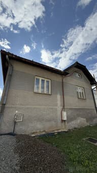 =NA PREDAJ= RODINNÝ DOM V PÔVODNOM STAVE BACÚCH - HOREHRONIE