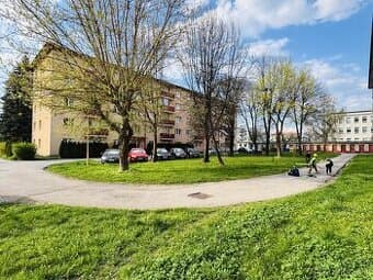 REZERVÁCIA Moderný 2 izbový byt s balkónom a extra sklad