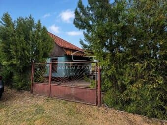 Viničný domček s rodiacim vinohradom a pivnicou | Svätý Pete