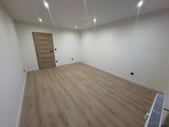2 - izb. byt, Murgaša, Michalovce- KOMPLETNÁ REKONŠTRUKCIATR