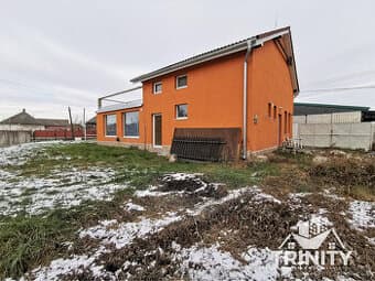 Zľava  Na predaj Polyfunkčná budova v Kolárove, 3D obhliadk