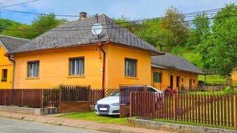 Starší rodinný dom s veľkorysým pozemkom - Uzovské Pekľany
