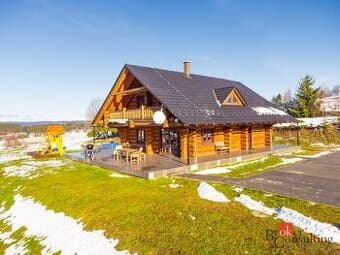 Na predaj Kanadský zrub s veľkým pozemkom Detvianska Huta, o