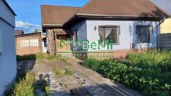 Predaj rodinný dom-sklad, výrobná hala v obci Práznovce